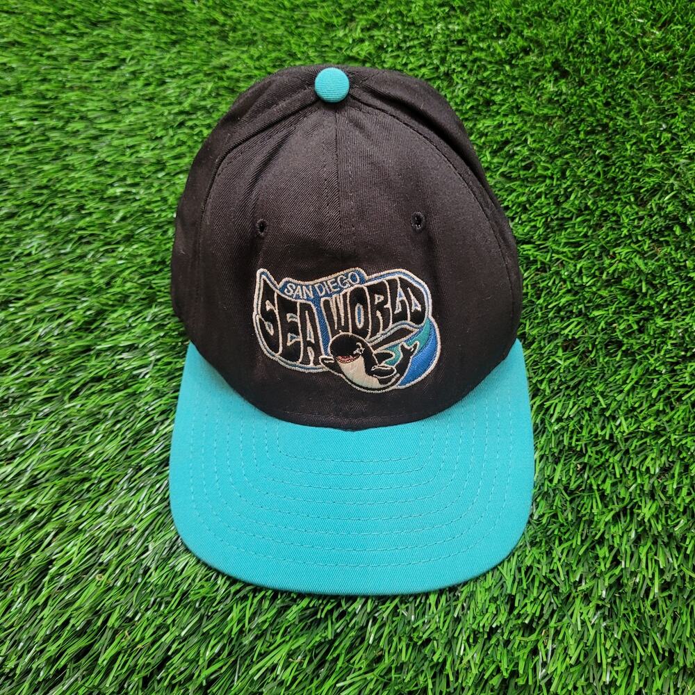 VTG 90s New Era Sea World Shamu Snapback Youth Hat Made in USA